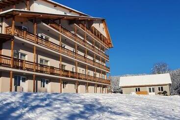 בית מלון כפרי Perla Apusenilor