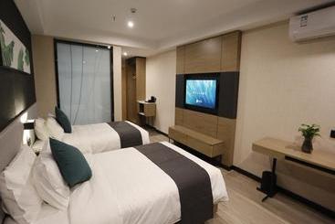 Hotel Up And In Kashgar Xiyu Avenue Food Street