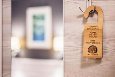 Natur Hotel Kövestető