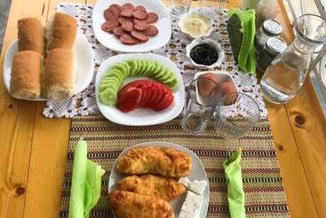 پانسیون Tearra Guesthouse