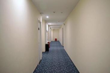 בית מלון כפרי 7days Inn Shijiazhuang Development Zone Tianshan Street Xueyuan Road