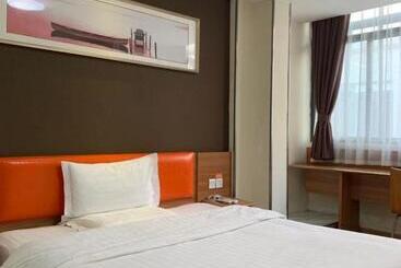 Отель 7days Inn Yingshang Lan Star Building Materials Market