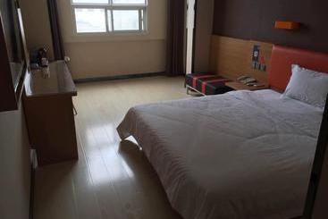 ホテル 7days Premium Lianyungang Guanyun Nanjing West Road Hesheng Square Branch