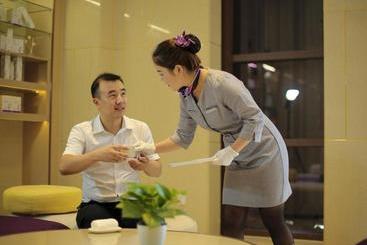 Lavande Hotels·qiannan Libo