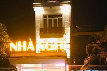 膳宿费 Tan Hai Ha