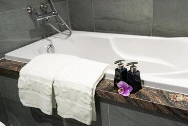 Dhts Business Hotel & Apartment