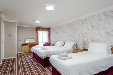 בית מלון כפרי Russell