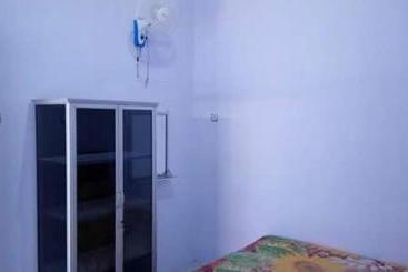 پانسیون Guesthouse Villa Cemara 7