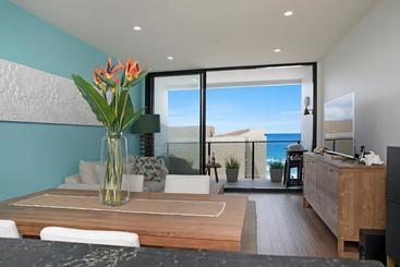 Arena Luxury Beachfront Apartment