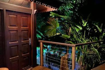 تختخواب و صبحانه Cairns Rainforest Retreat