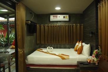 호텔 Oyo 1031 Amera Resort