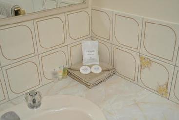 בית מלון כפרי Yambil Inn