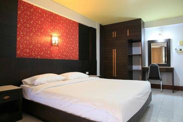 Phakawan Apartment