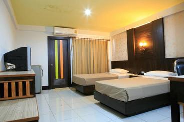 Phakawan Apartment