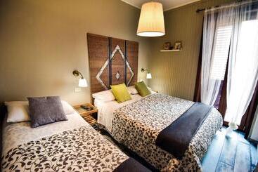 הוסטל Pensione Oliva