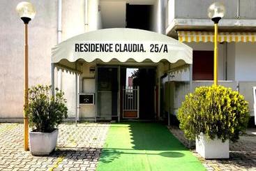 מלון דירות Claudia Residence