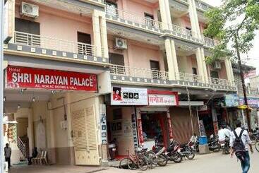 ホテル Shri Narayan Palace