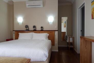 아파트호텔 Kernow Minimum Age 18