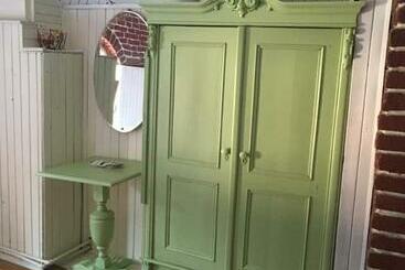 Пансион Guest House Ena