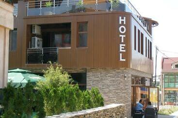 פנסיון Guesthouse Avenue