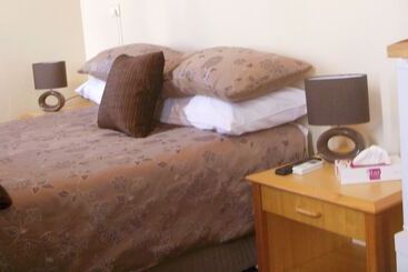 Отель The Colliefields