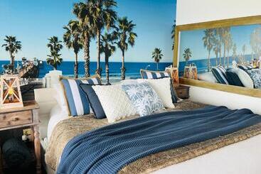 هتل آپارتمان Lorne World