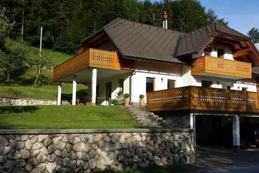 پانسیون Apartment Brumec