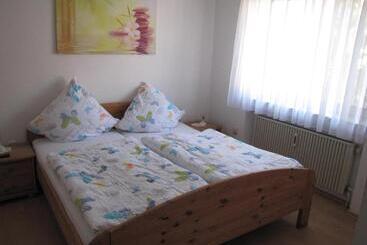 ホテル Panoramacafé Kattenes