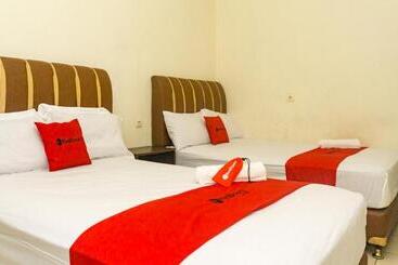 پانسیون Reddoorz Near Sentani Airport Jayapura