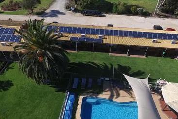 Walkabout Motel