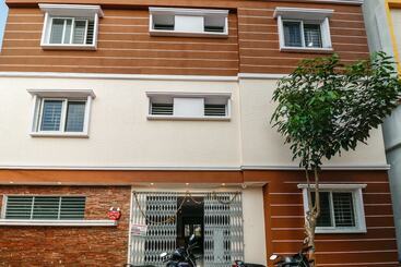 호텔 Capital O N R Residency