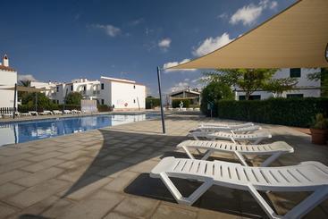 Apartamentos Sa Caleta
