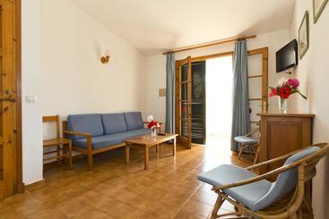 Apartamentos Sa Caleta