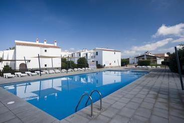 Apartamentos Sa Caleta