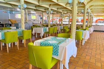 Bungalows Cordial Green Golf