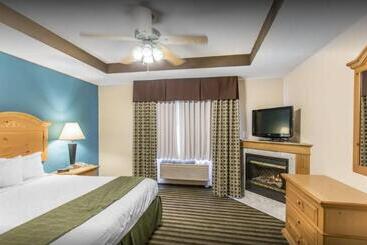 호텔 American Inn And Suites