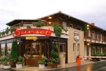 Sunset Motel