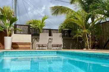 تختخواب و صبحانه Tala Lodge Bonaire