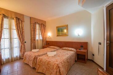 فندق Albergo Giardino
