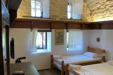 פנסיון Konaku Guest House