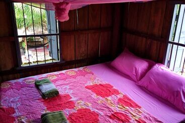 酒店 Family Batcave Homestay