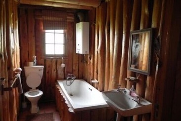 בית מלון כפרי Waterwoods Cottages