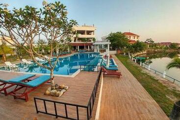 Mangrove River Resort