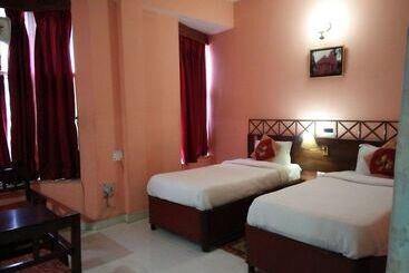 בית מלון כפרי Rewa Rajvillas