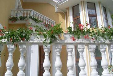 Пансион Gnizdo Golubky