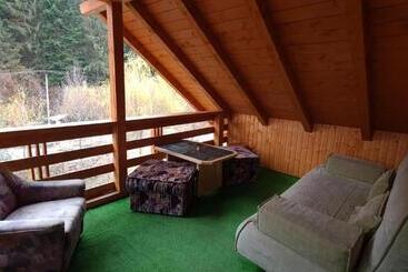 Pensiunea Aurora Hostel Voineasa