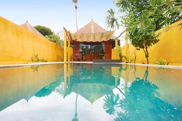 استراحتگاه Keeree Waree Seaside Villa