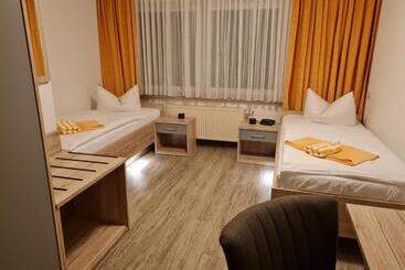 بنسيون Landgasthof Sonneneck