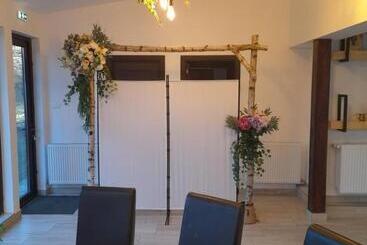 펜션 Moara Viselor