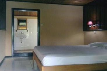 פנסיון Ue Datu Cottages